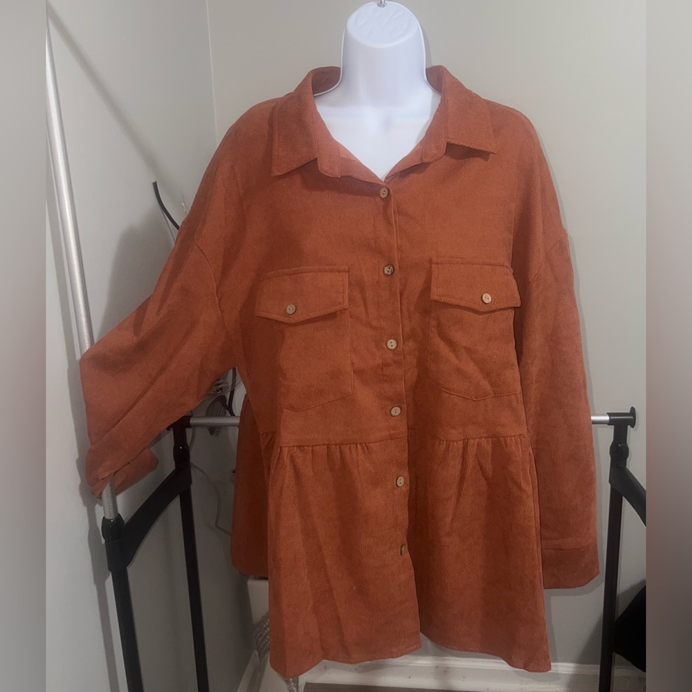 Women's Rust peplum top
